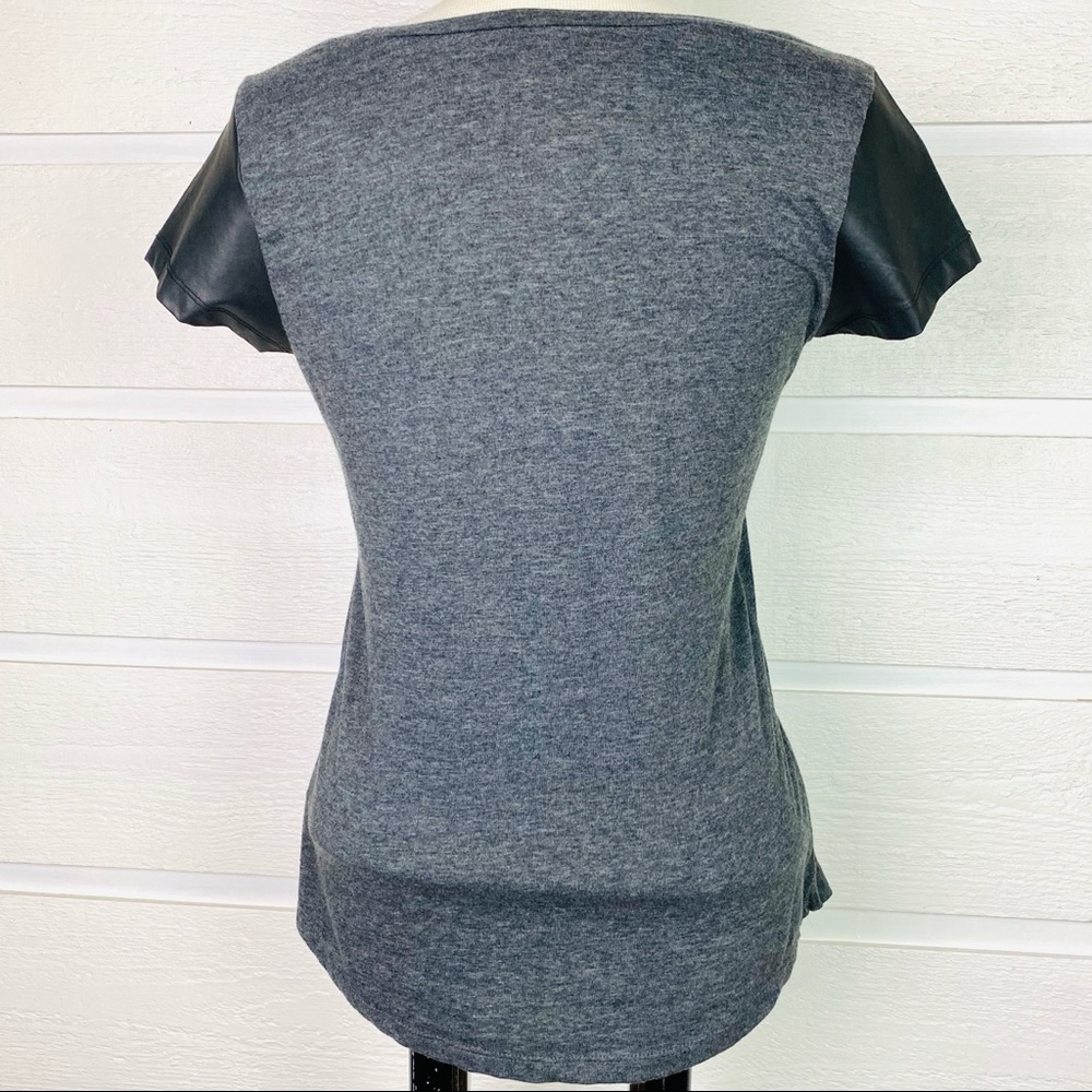 CYNTHIA ROWLEY Gray T-Shirt w/ Black Faux Leather - Picture 5 of 7
